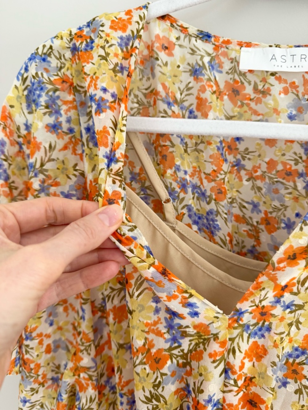 ASTR The Label Sophronia Floral Maxi Dress - Flutter Sleeve Garden Party M - Picture 9 of 16